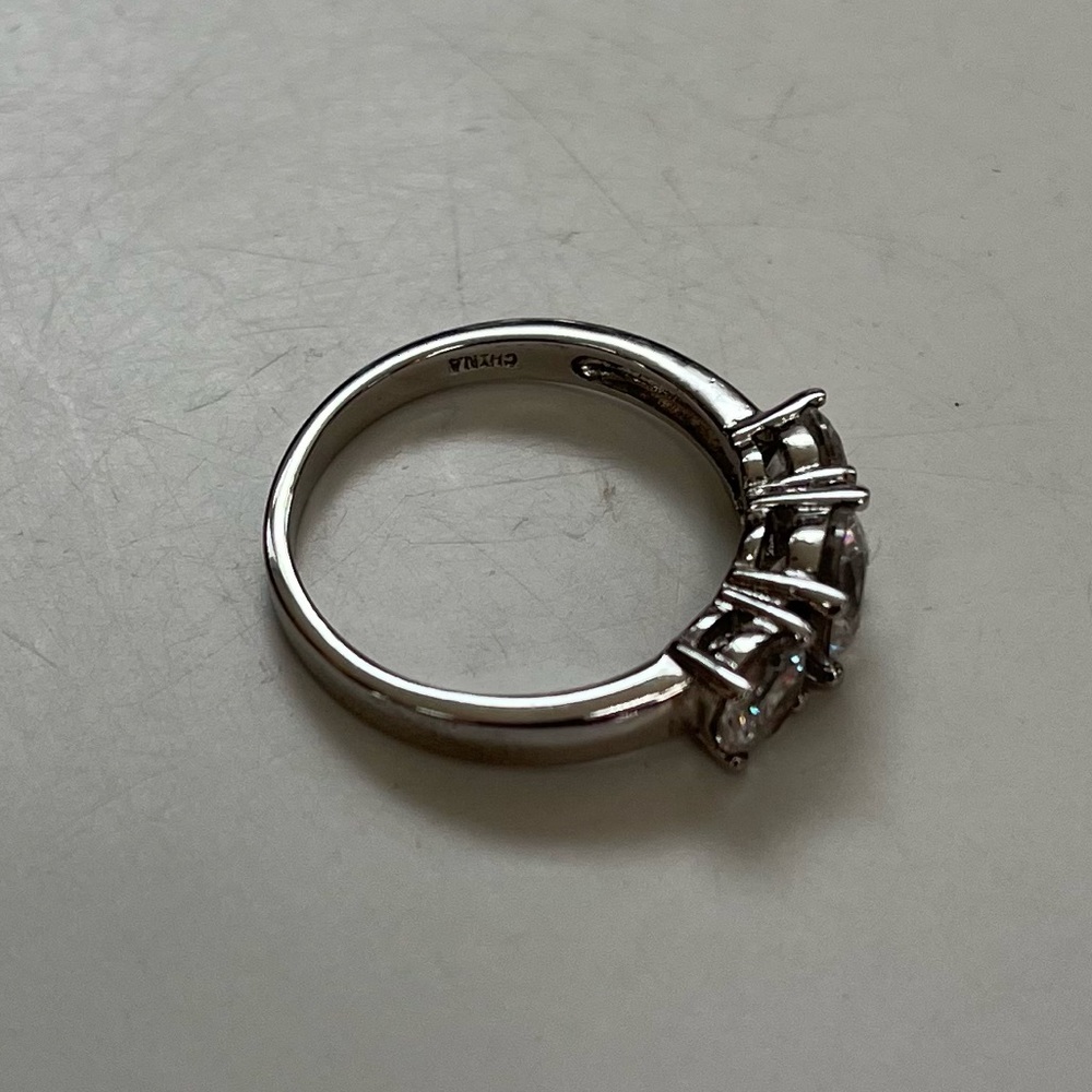 Three Stone silver Ring